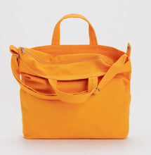 Load image into Gallery viewer, Horizontal Zip Duck Bag / Tangerine
