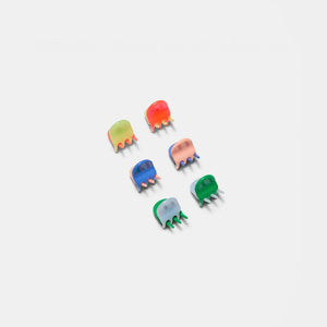 Micro Claws in Play