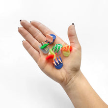 Load image into Gallery viewer, Micro Claws in Play
