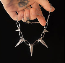 Load image into Gallery viewer, Spikey Necklace
